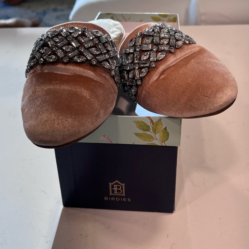 Gently worn (good condition) with original box & dust bag - BIRDIES!